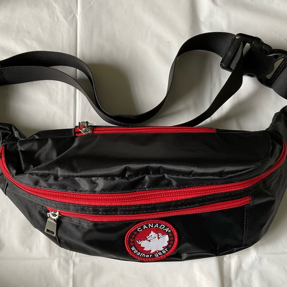 Canada Weather Gear Waist Bag Red Black Zip Pockets